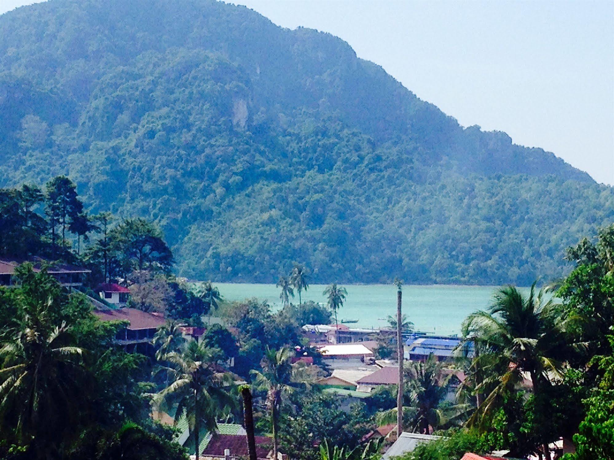 Tapear Resort Islas Phi Phi Exterior foto
