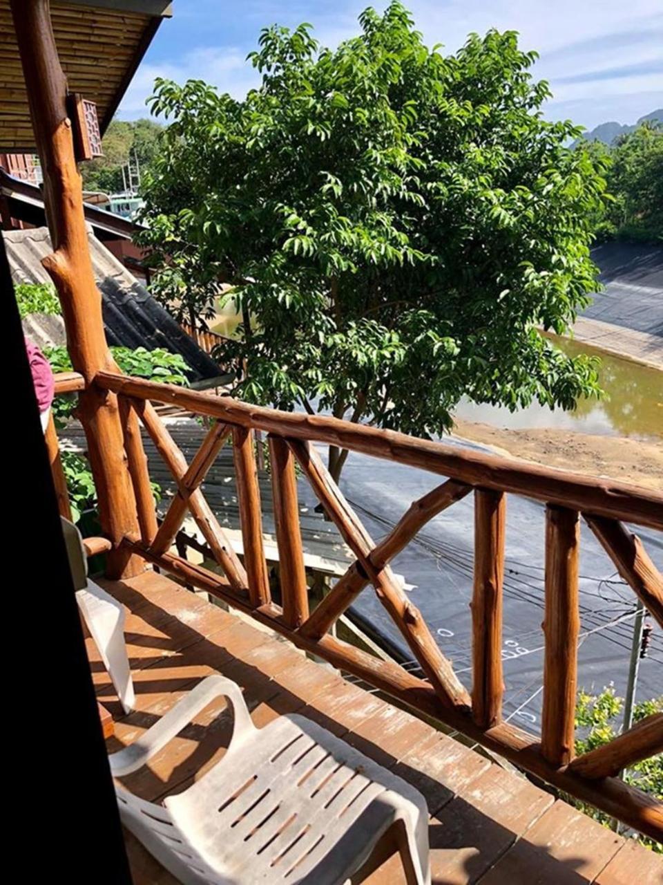 Tapear Resort Islas Phi Phi Exterior foto