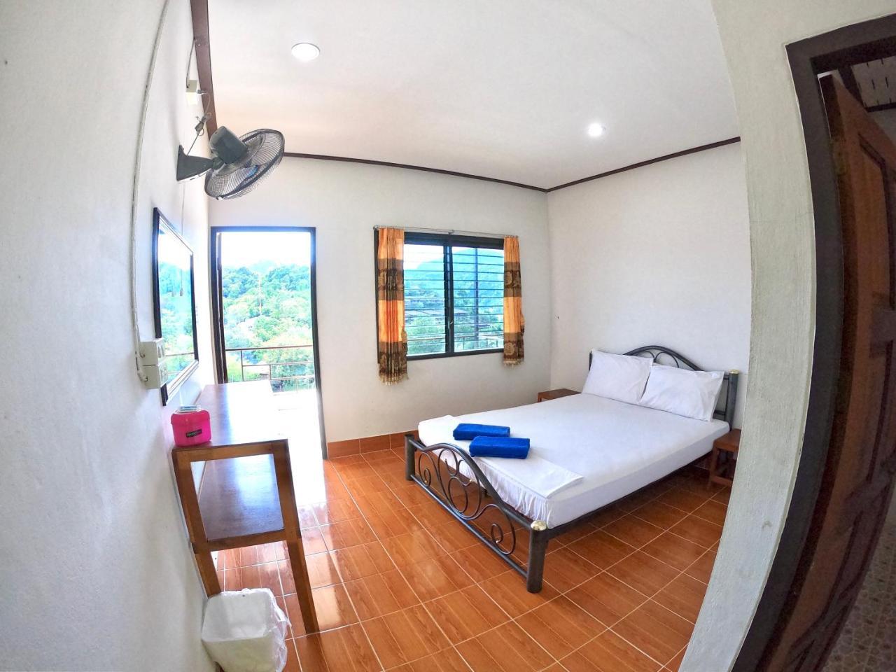 Tapear Resort Islas Phi Phi Exterior foto